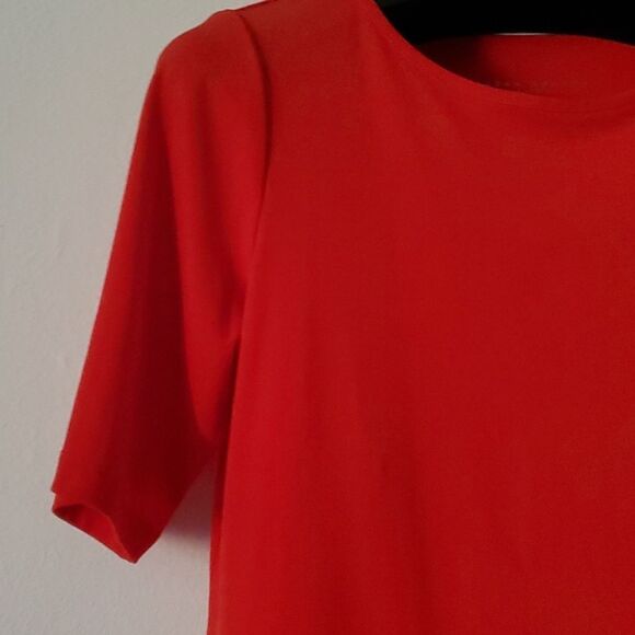 Susan Graver Modern Essential poppy Red M - Picture 3 of 7